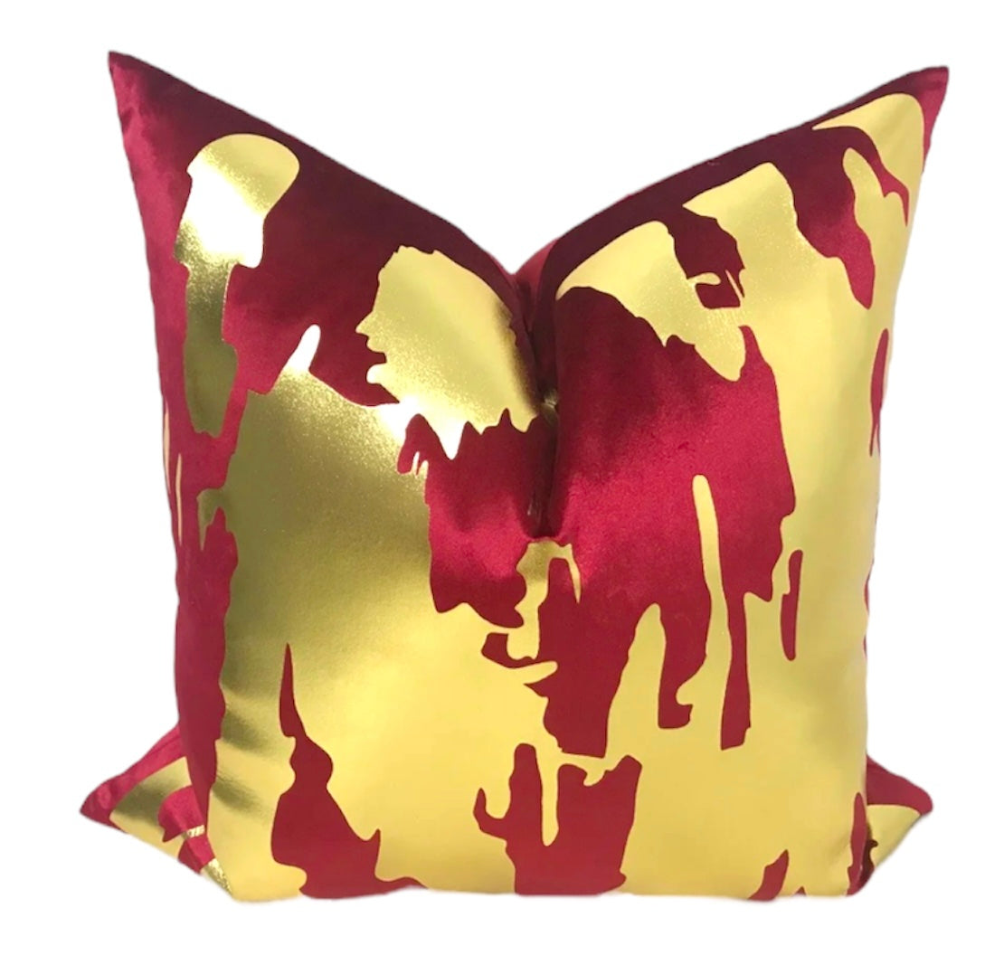 CHLOE RED WHITE THROWN PILLOW